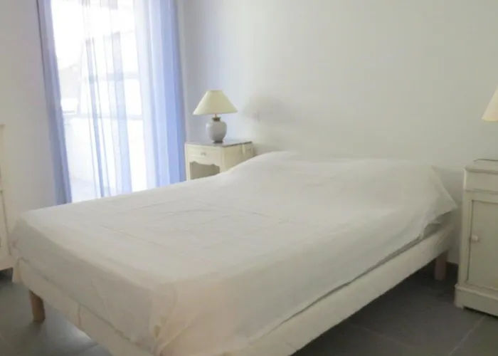 T3 Climatise Avec Piscine Proche Plage, Terrasse Et Parking, Pour 4 Personnes Au Barcares - Fr-1-529-68 Διαμέρισμα Le Barcarès